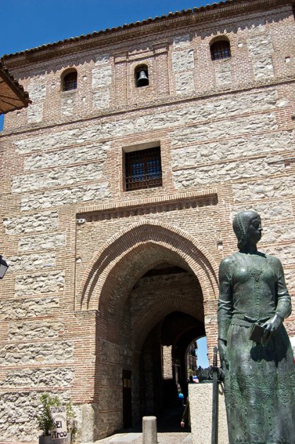 El pueblo de Arévalo. Morada de la reina Isabel la católica. Un pueblo que destaca por su arquitectura mudejar 