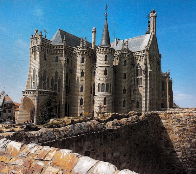 Pueblos de España. Astorga. Un pueblo cruce de caminos: el camino de Santiago y la ruta de la plata 