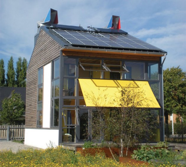 Una casa sostenible, diseño de una vivienda sostenible basándose en la orientación, los aislamientos, la ventilación y las instalaciones