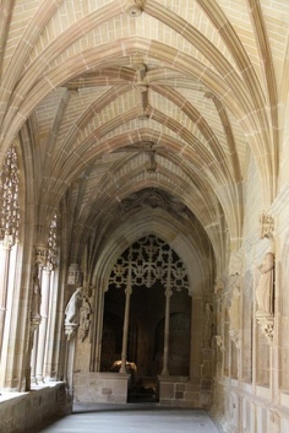 El monasterio de Santa María la real de Nájera . Un monasterio hospedería de peregrinos 