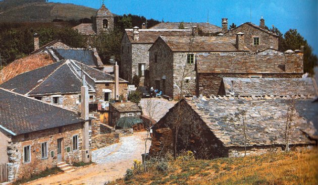 La aldea de O Cebreiro. Un refugio para el peregrino en lo alto de los Ancares