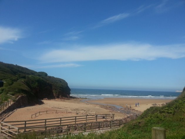 Algunas playas de la comarca de Carreño en Asturias. Pequeñas calas de arenas finas.  