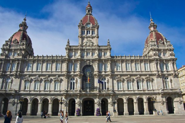 La plaza de Maria Pita en Coruña, un lugar de trazado regular hito actual de la ciudad  