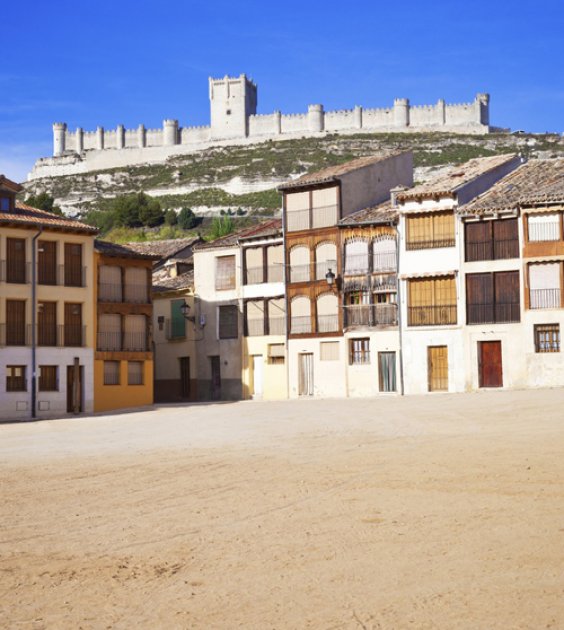 La plaza del coso de Peñafiel, una plaza diseñada desde el principio para ser lugar de celebración de espectáculos taurinos   