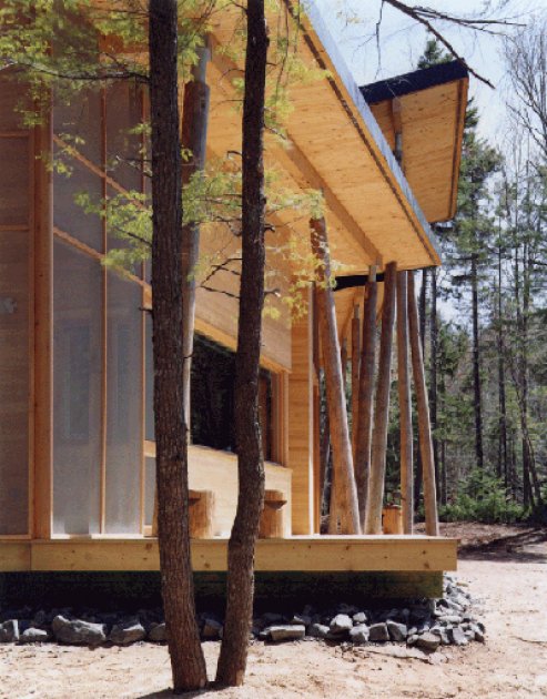 Una casa hecha con troncos de madera. Este proyecto de Pierre Thibault ha sido objeto de importantes premios de arquitectura 