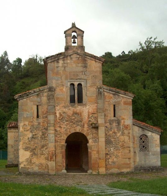 Villaviciosa. La comarca de la Sidra. Un lugar donde se rinde culto a la tierra fértil y a la manzana