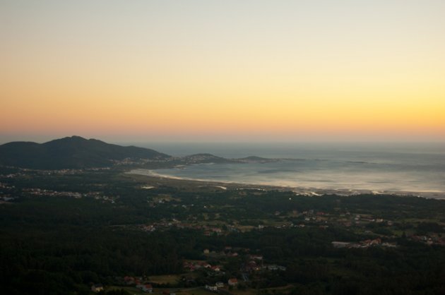 Vista de la puesta de sol en Carnota, Coruña