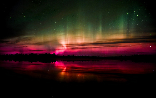 La espectacular aurora boreal, un fenómeno que nos ofrece el sol gratuitamente.