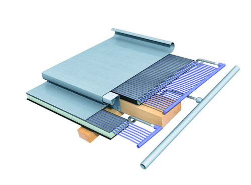 Bandejas de cubierta con paneles solares térmicos o fotovoltaicos.