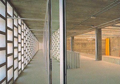 Freestanting prefabricated concrete lattice. A facade of concrete lattice 