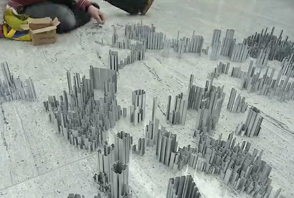 Qué te parece hacer una ciudad en miniatura con grapas    