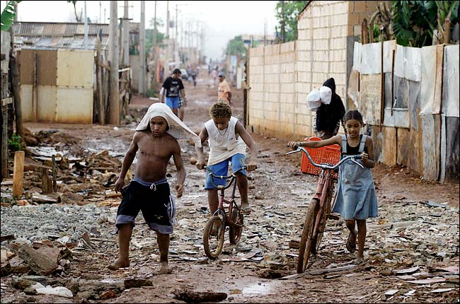 Qué son las ciudades miseria. Mike Davis y su fantástico libro ciudades miseria nos lo explica 