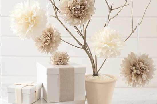 Cómo hacer una flores con papel decorado  