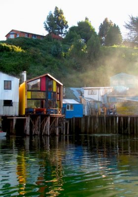 La arquitectura de palafitos de rios y pantanos. Palafitos en venezuela, chile y el sureste asiático 